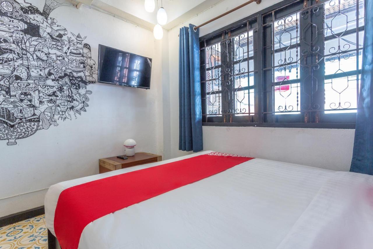 โอโย 1049 เอ็น นิมมาน Hotel เชียงใหม่ ภายนอก รูปภาพ